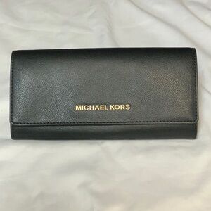 Michael Kors Black leather wallet